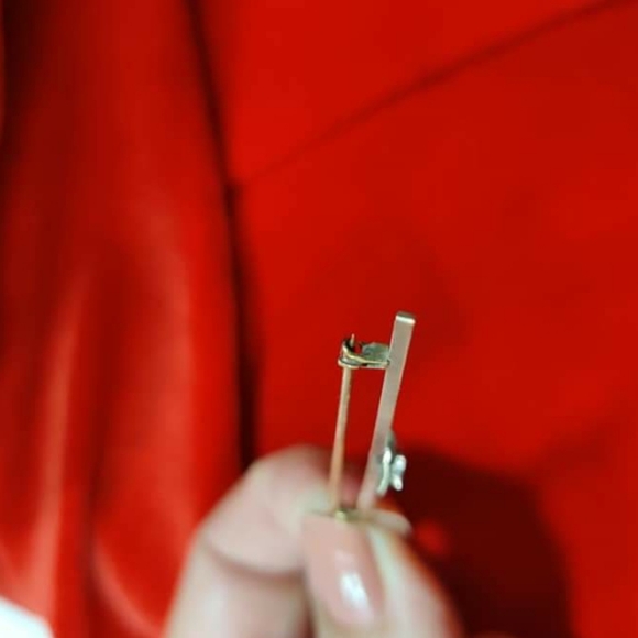 🇨🇦 Victorian 14K gold bar brooch with a diamond - Picture 4 of 12